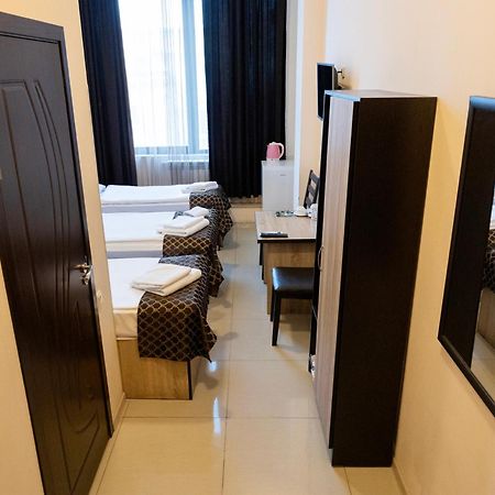 Comfort Hotel Ереван Екстериор снимка