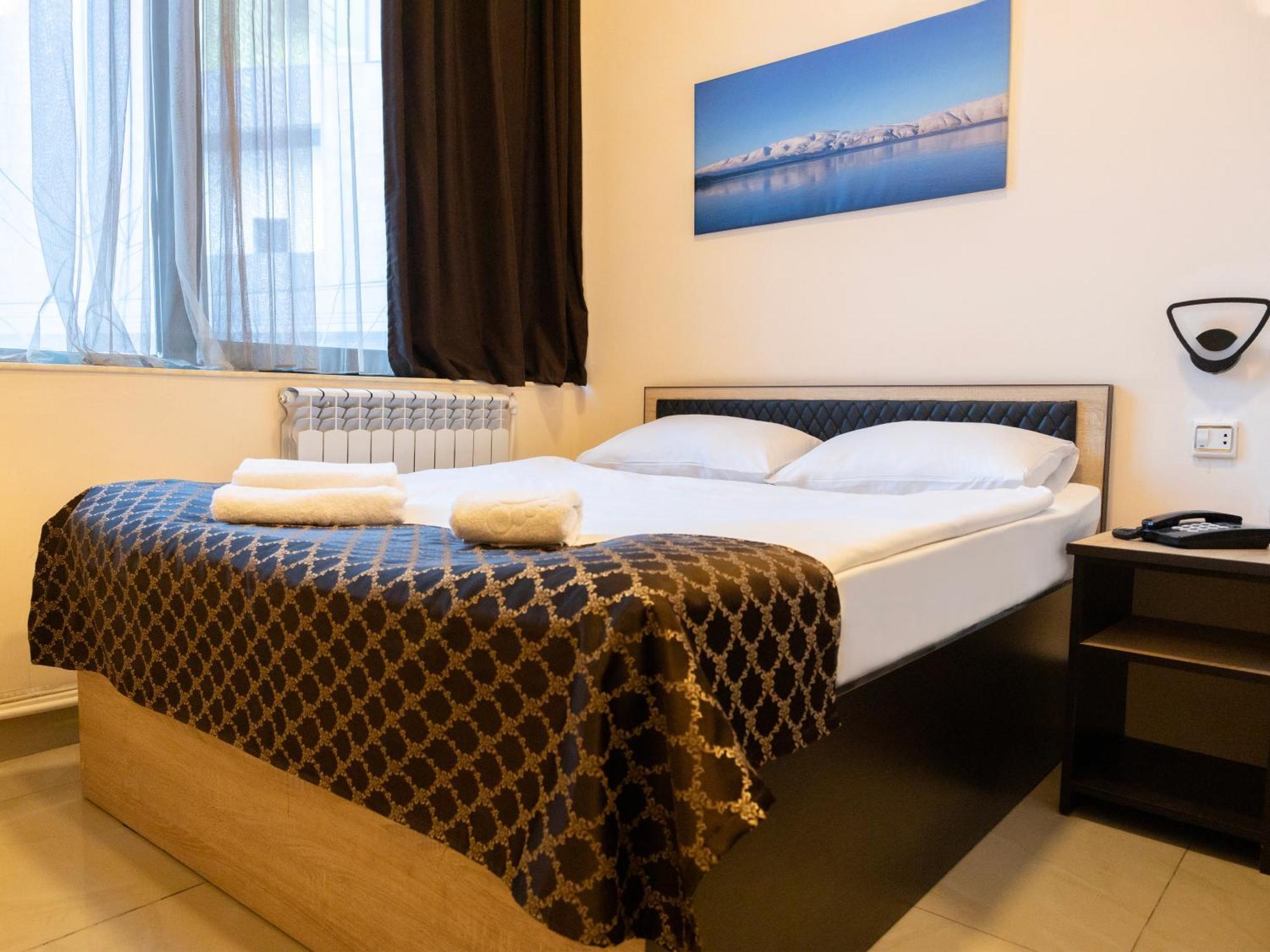 Comfort Hotel Ереван Екстериор снимка