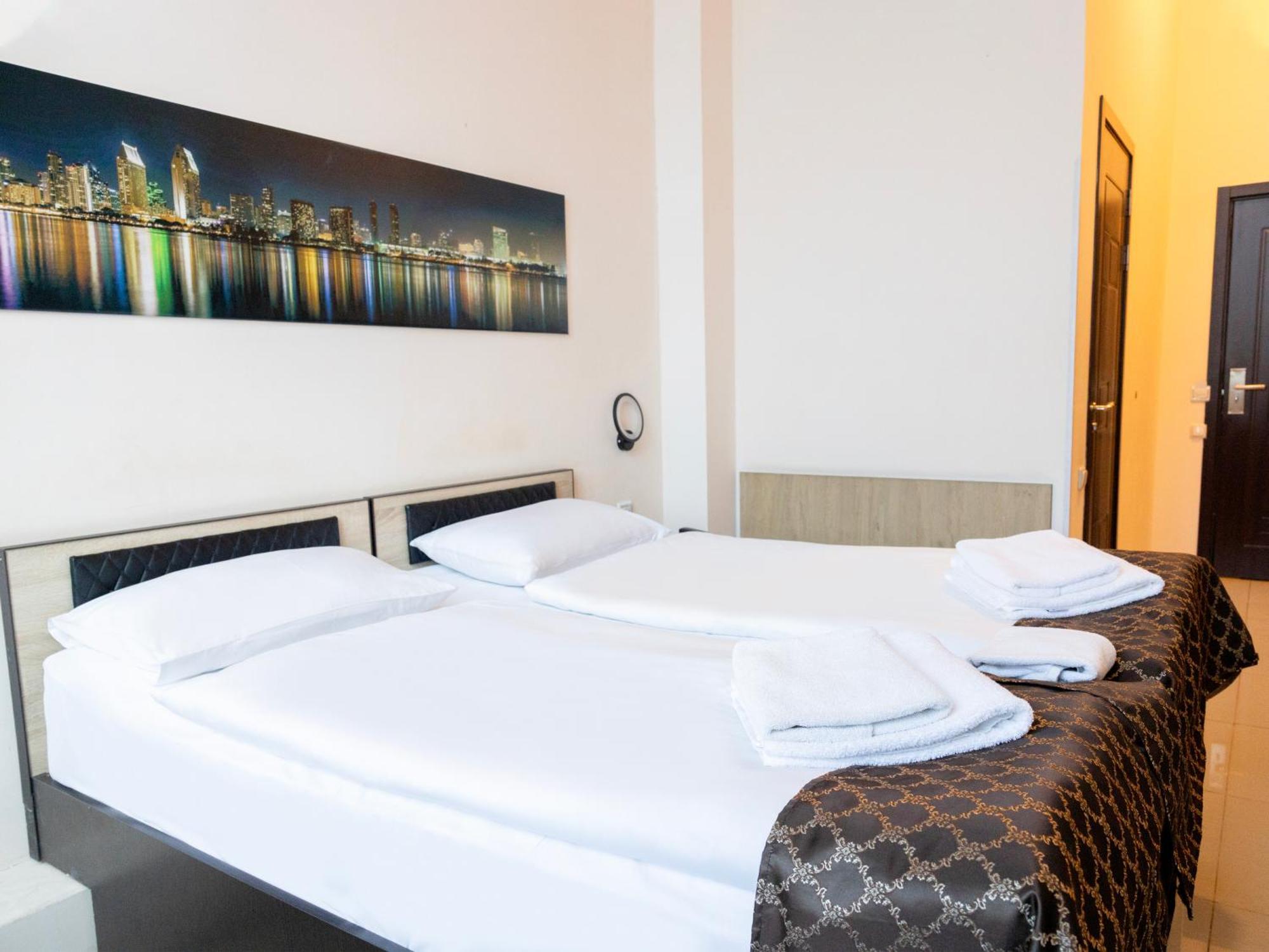Comfort Hotel Ереван Екстериор снимка